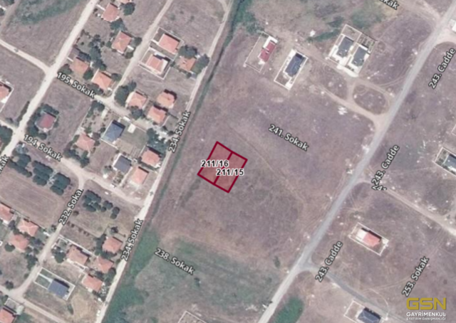 5-ÇANAKKALE BİGA ÇEŞMEALTI MEVKİİNDE DENİZE 500 M. MESAFEDE VİLLA İMARLI ARSA